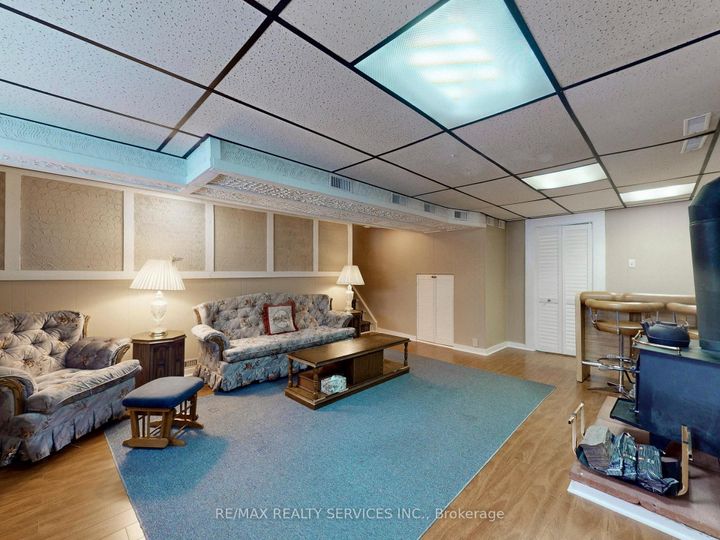 Photo 34 at 16 Grassington Crescent, Northgate, Brampton