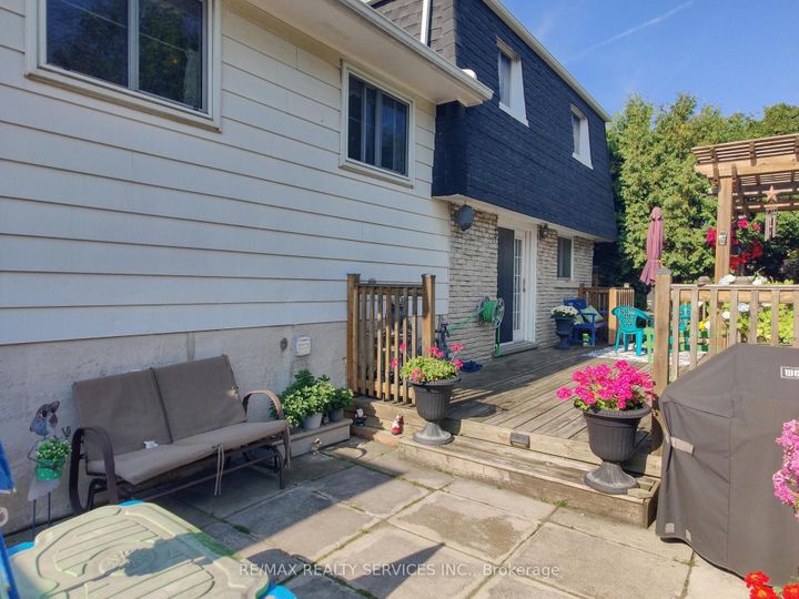 Photo 40 at 16 Grassington Crescent, Northgate, Brampton