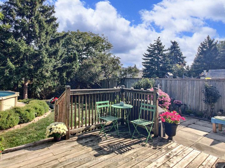 Photo 41 at 16 Grassington Crescent, Northgate, Brampton