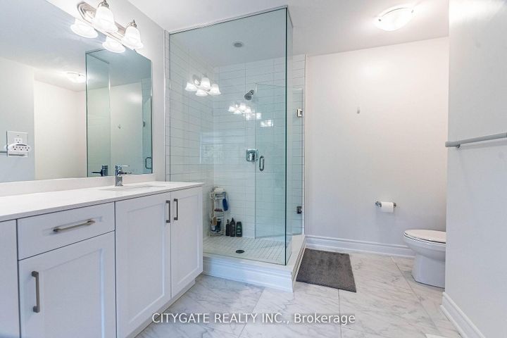 Photo 13 at 44 elysian fields Circle, Bram West, Brampton