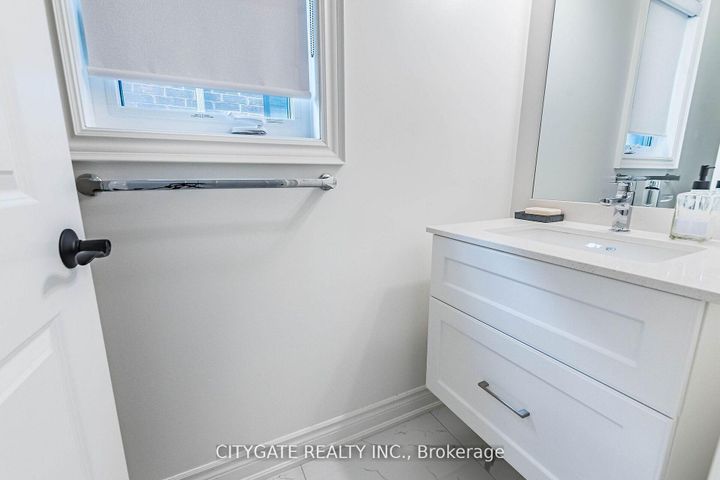 Photo 22 at 44 elysian fields Circle, Bram West, Brampton