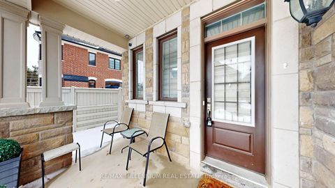 Photo 2 at 35 Barn Owl Way, Kleinburg, Vaughan