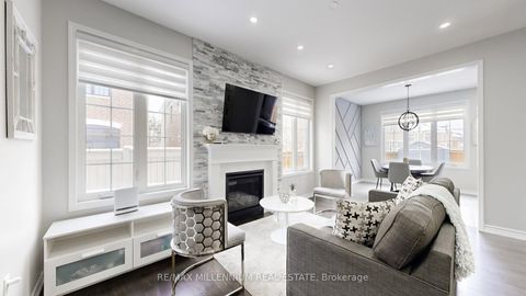 Photo 3 at 35 Barn Owl Way, Kleinburg, Vaughan