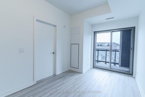 Photo 9 at 223 - 51 Clarington Boulevard, Bowmanville, Clarington