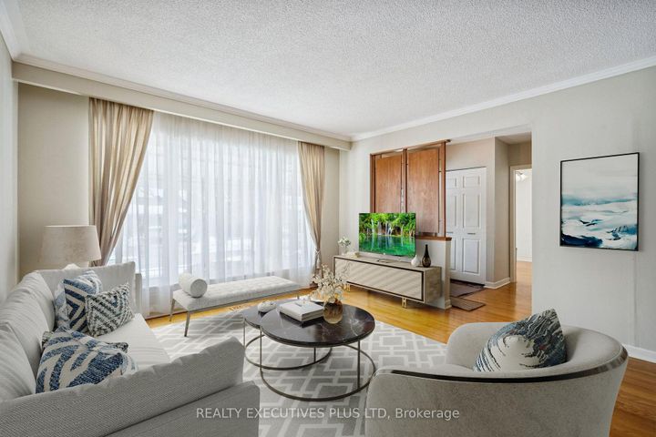 Photo 5 at 43 Marlebon Road, Clairville, Toronto