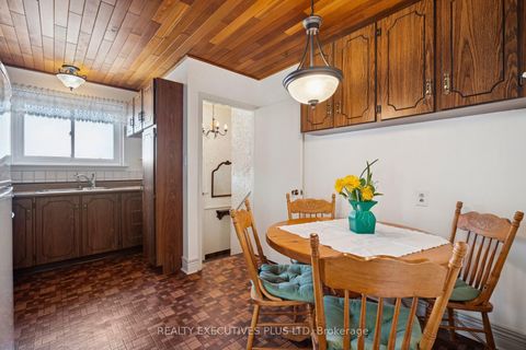 Photo 8 at 43 Marlebon Road, Clairville, Toronto