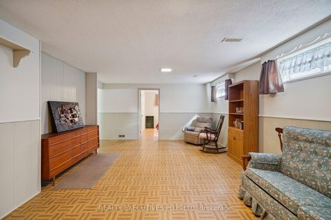 Photo 20 at 43 Marlebon Road, Clairville, Toronto