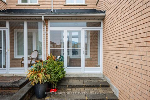 Photo 3 at 27 Opera Place N, East Woodbridge, Vaughan