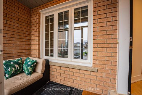 Photo 4 at 27 Opera Place N, East Woodbridge, Vaughan