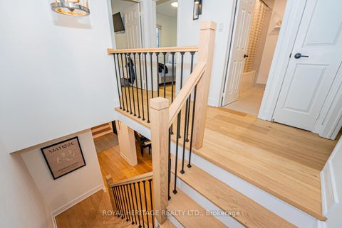 Photo 25 at 27 Opera Place N, East Woodbridge, Vaughan