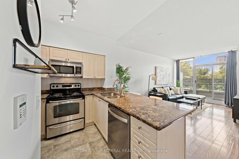 Photo 3 at 210 - 51 Lower Simcoe Street, Waterfront Communities C1, Toronto