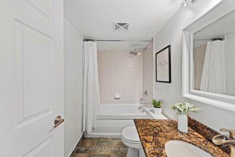 Photo 17 at 210 - 51 Lower Simcoe Street, Waterfront Communities C1, Toronto