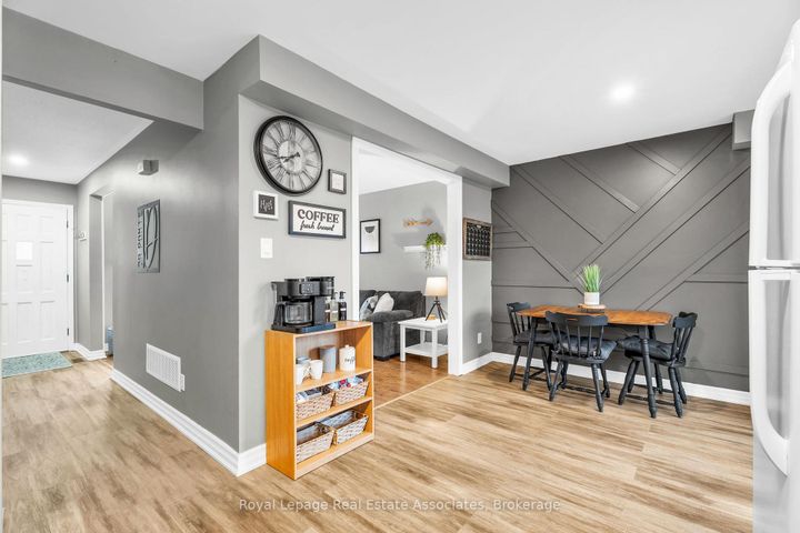 Photo 8 at 31 - 20 Mountainview Road S, Georgetown, Halton Hills