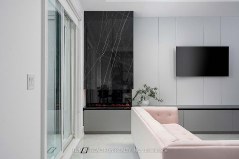 Photo 12 at 245 Patricia Avenue, Newtonbrook West, Toronto