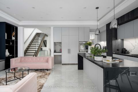 Photo 13 at 245 Patricia Avenue, Newtonbrook West, Toronto