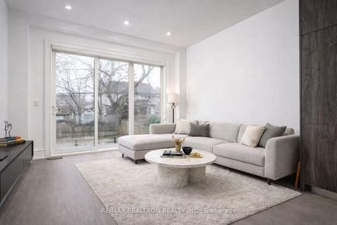 Photo 37 at 245 Patricia Avenue, Newtonbrook West, Toronto