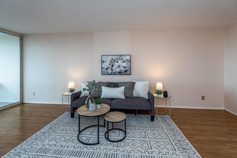 Photo 6 at PH05 - 33 Weldrick Road E, Observatory, Richmond Hill