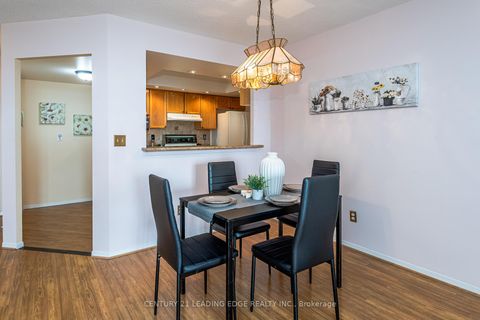 Photo 11 at PH05 - 33 Weldrick Road E, Observatory, Richmond Hill