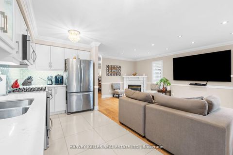 Photo 14 at 62 Kalmar Crescent, Oak Ridges, Richmond Hill