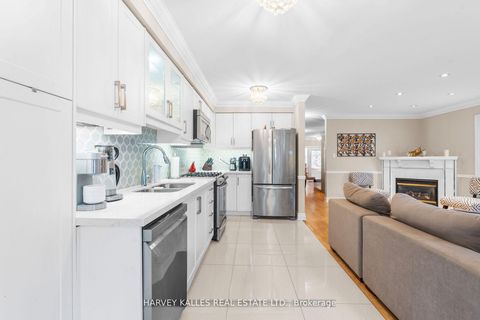 Photo 15 at 62 Kalmar Crescent, Oak Ridges, Richmond Hill