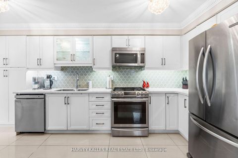 Photo 16 at 62 Kalmar Crescent, Oak Ridges, Richmond Hill