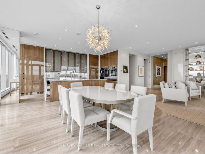 Photo 6 at 4702 - 50 Yorkville Avenue, Annex, Toronto