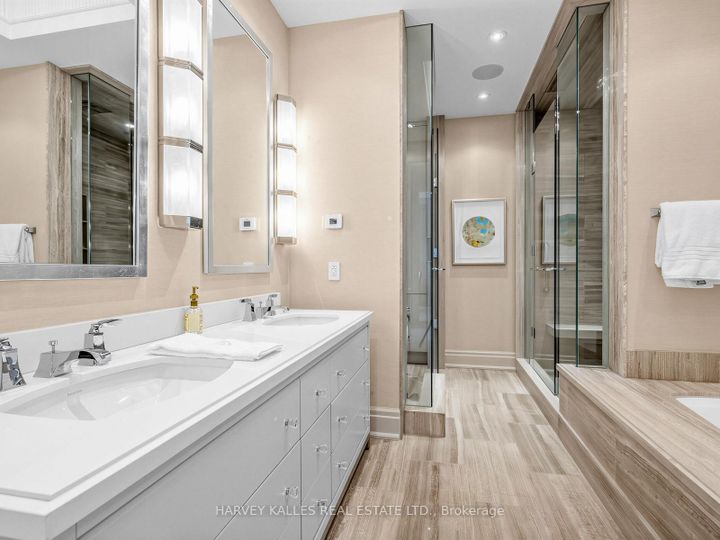 Photo 18 at 4702 - 50 Yorkville Avenue, Annex, Toronto