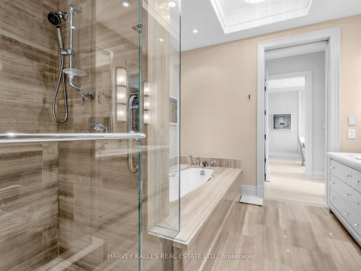 Photo 19 at 4702 - 50 Yorkville Avenue, Annex, Toronto