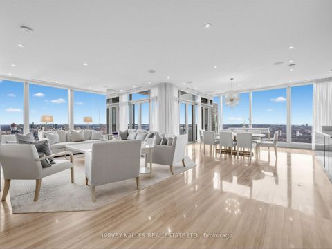 Photo 2 at 4702 - 50 Yorkville Avenue, Annex, Toronto