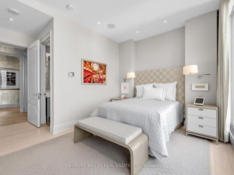 Photo 21 at 4702 - 50 Yorkville Avenue, Annex, Toronto