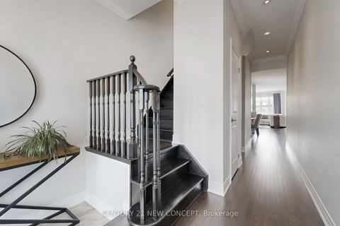 Photo 19 at 622 Sweetwater Crescent, Glenway Estates, Newmarket