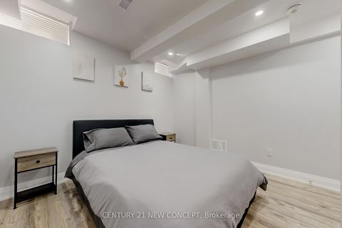 Photo 44 at 622 Sweetwater Crescent, Glenway Estates, Newmarket