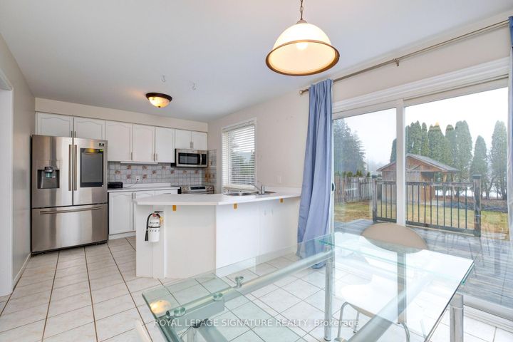 Photo 9 at 1683 Canadore Crescent, Samac, Oshawa