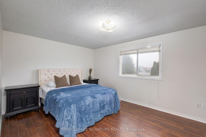 Photo 12 at 1683 Canadore Crescent, Samac, Oshawa