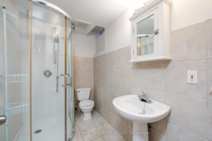 Photo 18 at 1683 Canadore Crescent, Samac, Oshawa