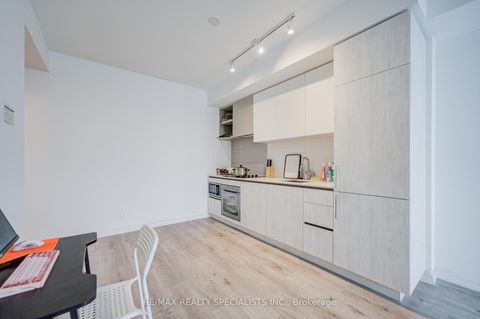 Photo 11 at 4511 - 7890 Jane Street, Vaughan Corporate Centre, Vaughan