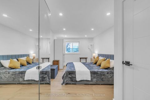 Photo 21 at 17 Jasper Drive, Aurora Heights, Aurora