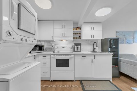 Photo 36 at 17 Jasper Drive, Aurora Heights, Aurora