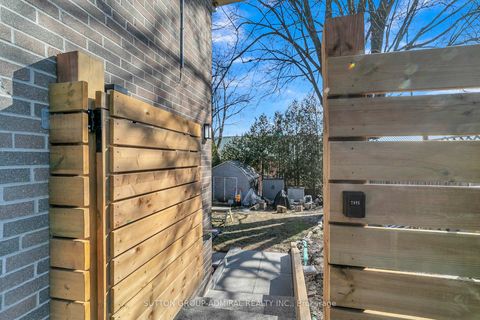 Photo 43 at 17 Jasper Drive, Aurora Heights, Aurora