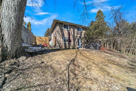 Photo 45 at 17 Jasper Drive, Aurora Heights, Aurora