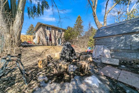 Photo 49 at 17 Jasper Drive, Aurora Heights, Aurora