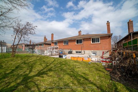 Photo 4 at 34 Petiole Road, Jane Heights, Toronto