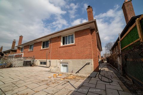 Photo 6 at 34 Petiole Road, Jane Heights, Toronto