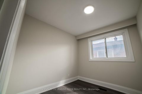 Photo 14 at 34 Petiole Road, Jane Heights, Toronto