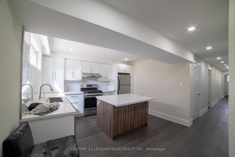 Photo 22 at 34 Petiole Road, Jane Heights, Toronto