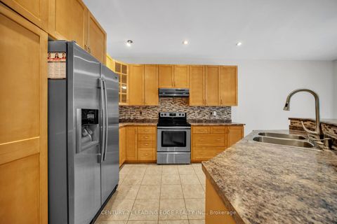 Photo 7 at 66 Woodbury Crescent, Summerhill Estates, Newmarket