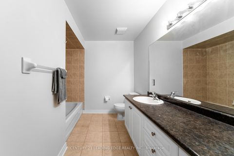 Photo 20 at 66 Woodbury Crescent, Summerhill Estates, Newmarket