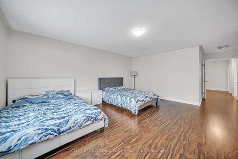 Photo 27 at 66 Woodbury Crescent, Summerhill Estates, Newmarket