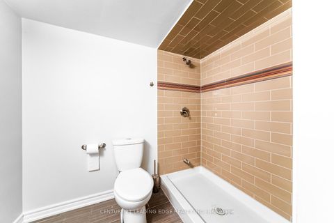 Photo 37 at 66 Woodbury Crescent, Summerhill Estates, Newmarket