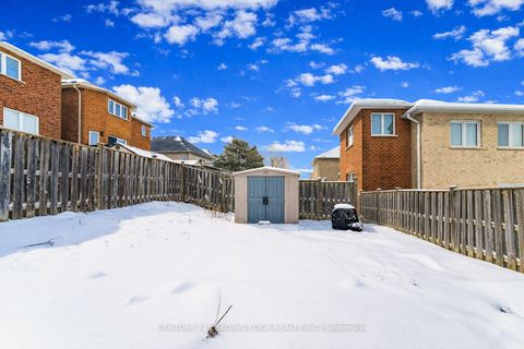 Photo 39 at 66 Woodbury Crescent, Summerhill Estates, Newmarket